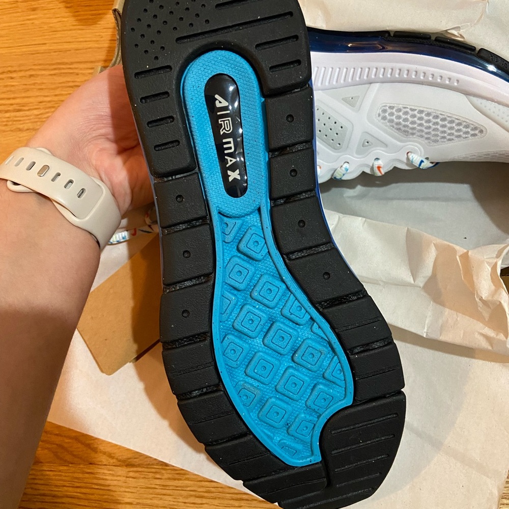 Brand New Nike Air Max Genome - Picture 6 of 6